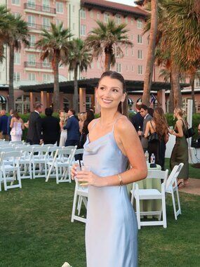 Meet your Posher, Hannah